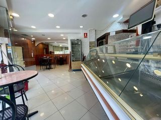 Local Comercial a Calle de la Hispanitat