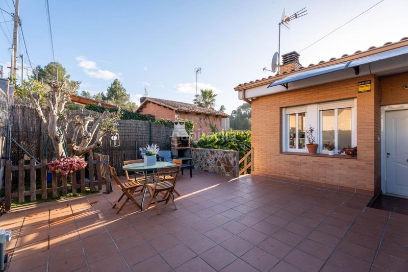 Foto df963dcc-e088-4308-977a-31c9aa574d04. Casa amb calefacció aparcament a Can Palet de Vista Alegre Terrassa