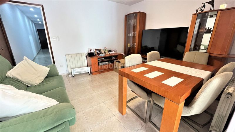 Foto 325e5a9a-b7a0-41d4-ab12-2bc266c1e66f. Casa adossada amb calefacció aparcament a Zona Esportiva Terrassa