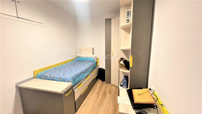 Foto 42c58296-0d1d-4142-aec2-53a3cd8bfbb2. Casa adossada amb calefacció aparcament a Zona Esportiva Terrassa