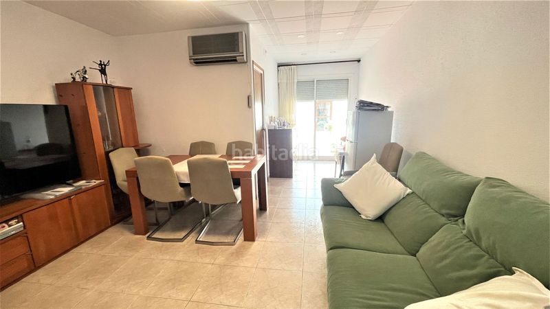 Foto 4a82a571-6470-4e5b-8e7b-e08bdf1fd4e5. Casa adossada amb calefacció aparcament a Zona Esportiva Terrassa