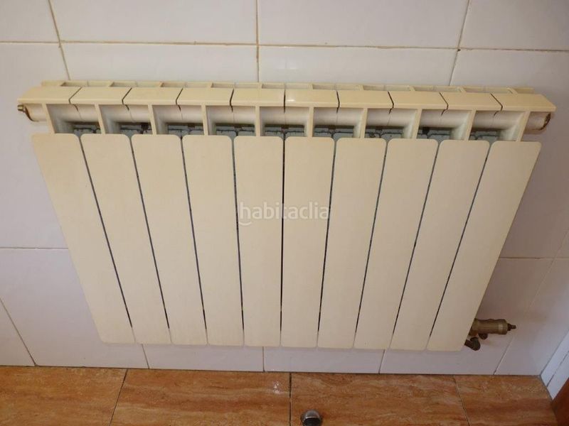 Foto 90e46156-e337-41fa-a528-8c57a7620a23. Pis amb calefacció aparcament a Can Palet Terrassa