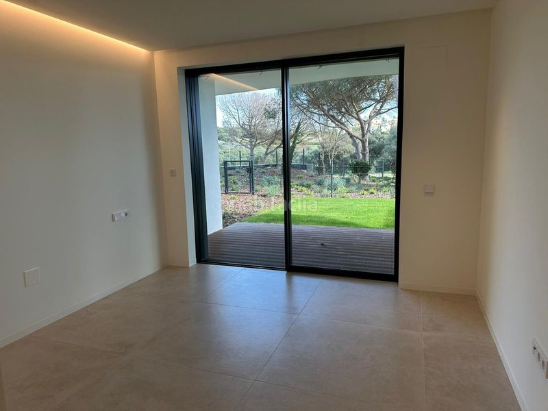 Foto da5a2ad4-7906-4563-a1fb-99fed5f2b003. Planta baja en calle esmeralda 55 en Sotogrande alto Sotogrande