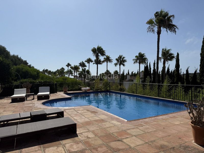 Foto 9e033d18-ea36-49fa-bf0d-a39881035d4f. Xalet amb piscina a Sotogrande alto Sotogrande