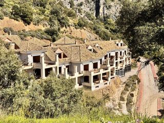 Residential Plot in Terreno sau 19