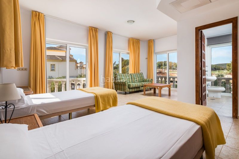 Foto c0a1d7df-5992-417f-9130-96809377889f. Edifici a avenida del mediterráneo 10b a La Alcaidesa
