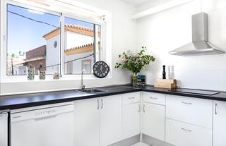 Location Appartement  Avenida de la marina. Summer rental in pueblo nuevo de guadiaro