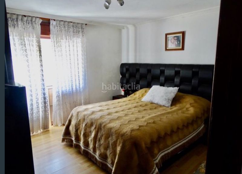 Foto 7d5600ec-24b9-444b-9238-ef31bbdbf848. Casa amb aparcament a Centro - Echegaray Pontevedra