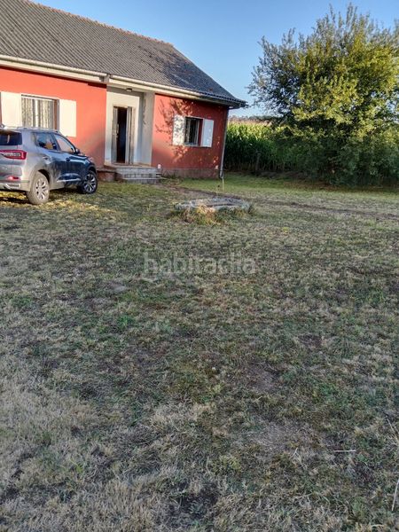 Foto 3e6a9506-acbe-4b2d-8854-07f28c11074d. Casa amb aparcament a Rois