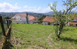Terreny residencial  Camiño roteas abaixo. Terreno con licencia de obra en vigo