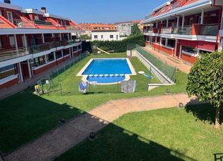 Apartment  Avenida da mariña. Apartamento en vilagarcia con piscina