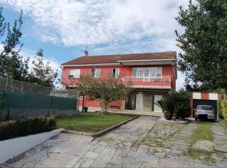 Casa a Fonsagrada (A). Casa en cangas do morrazo