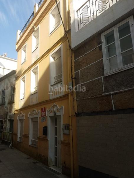 Foto d7d1f770-811e-4815-bec6-4a896bf5db62. Casa  adosada en Noia