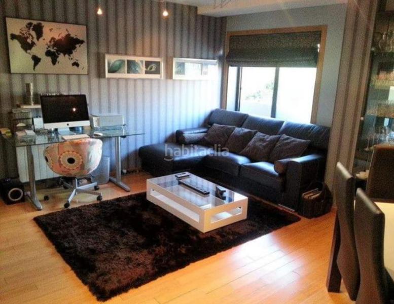 Foto b7f24f66-09f6-485e-83a6-ed95c801f05a. Flat with parking in Ponteareas