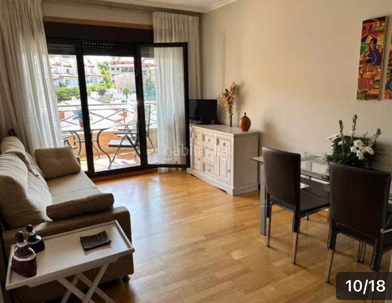 Foto 08105d3d-2ef7-4d43-8239-406598be5b52. Apartamento en rúa miraflores 1 piso en urbanización con piscina en Sanxenxo