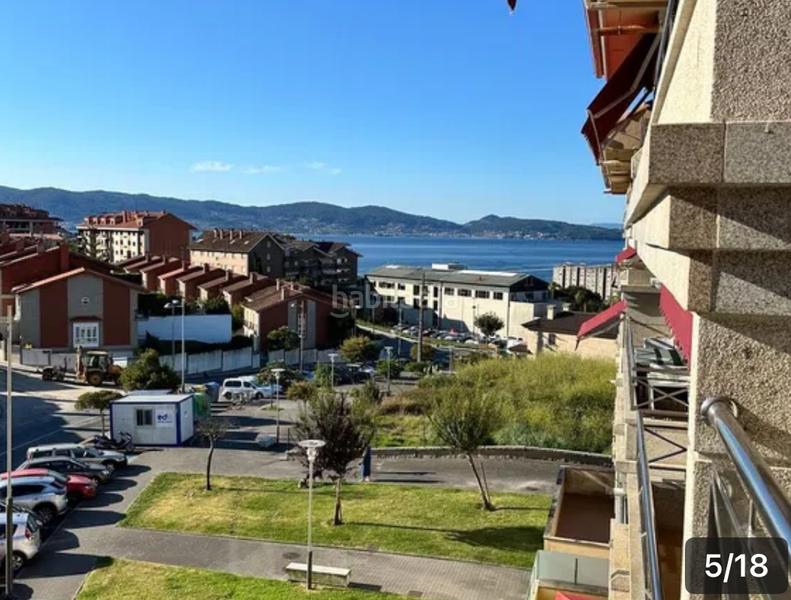Foto 667e2eb7-08fb-4e46-9486-22bf854a08bb. Apartamento en rúa miraflores 1 piso en urbanización con piscina en Sanxenxo