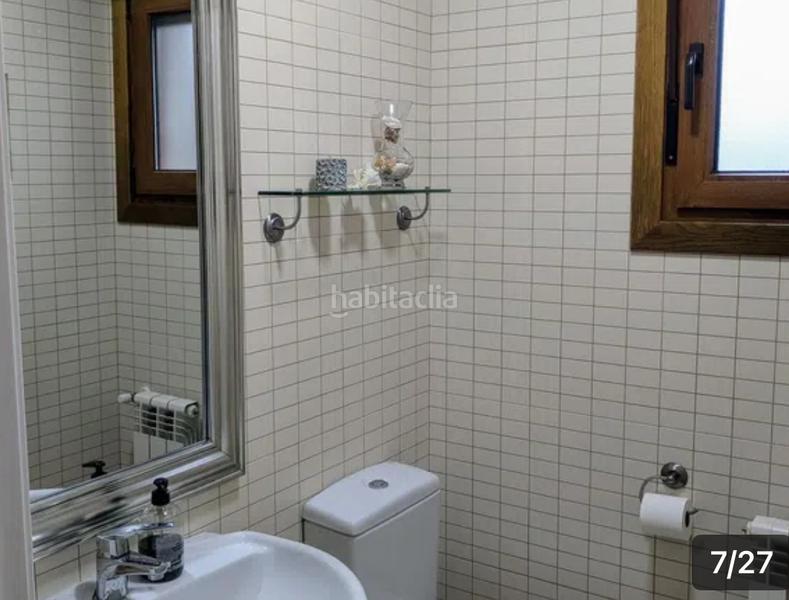 Foto f6f0f386-5381-4400-9cac-3309545827ce. Casa adossada amb aparcament piscina a Sanxenxo pueblo Sanxenxo