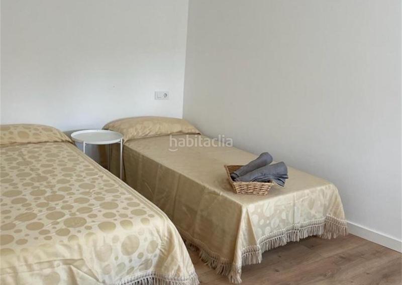 Foto 8ec7ee56-fd48-4018-8eab-0a828073ec88. Casa adossada a lugar san cibran 110 a Aldán Cangas