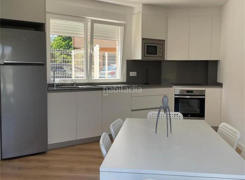 Foto ae3d753b-6005-4588-9c0b-072cd226599d. Casa adossada a lugar san cibran 110 a Aldán Cangas