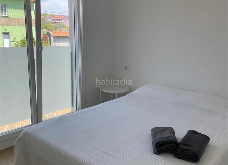 Foto c2e5d53f-183d-4c14-92e0-0cdbf7b64c08. Casa adossada a lugar san cibran 110 a Aldán Cangas