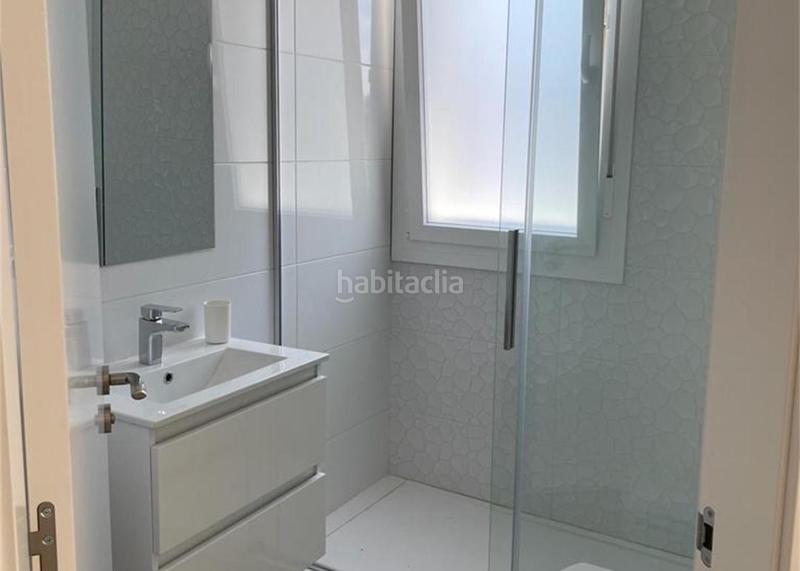 Foto d1e5ddc0-bdba-4c3f-a089-2fcc9f837ced. Casa adossada a lugar san cibran 110 a Aldán Cangas