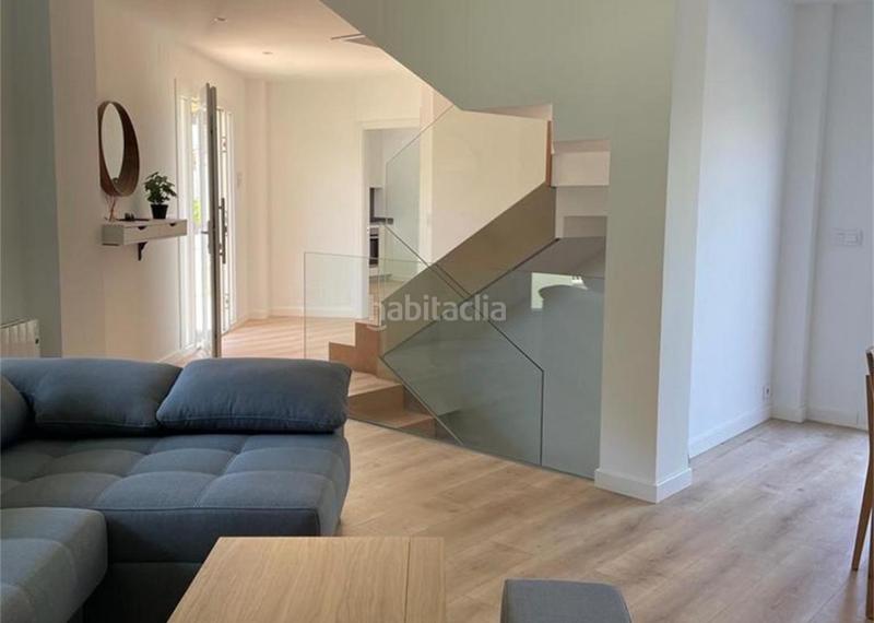 Foto ebcd4e73-e516-4561-8266-e6914c648966. Casa adossada a lugar san cibran 110 a Aldán Cangas