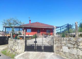 Casa  Lugar laxoso abaixo. Casa en ponte caldelas
