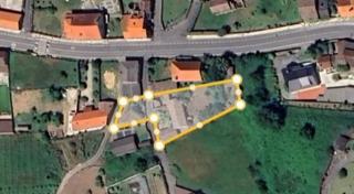 Residential Plot in Lugar casal 68. Terreno con casa para restaurar en vilagarcia