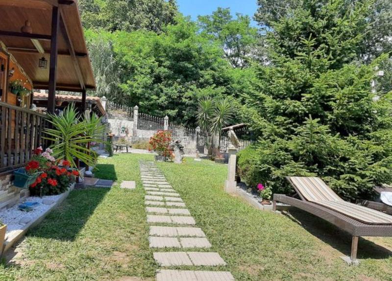 Foto 628f74ac-8778-4996-80fc-9e80a1a70102. Finca rústica a n/a a Moaña