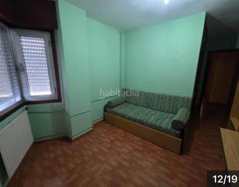 Foto 32845d1b-5bf5-4109-8676-40a78828ed2a. Appartamento in rúa da ponte 36 in Marín