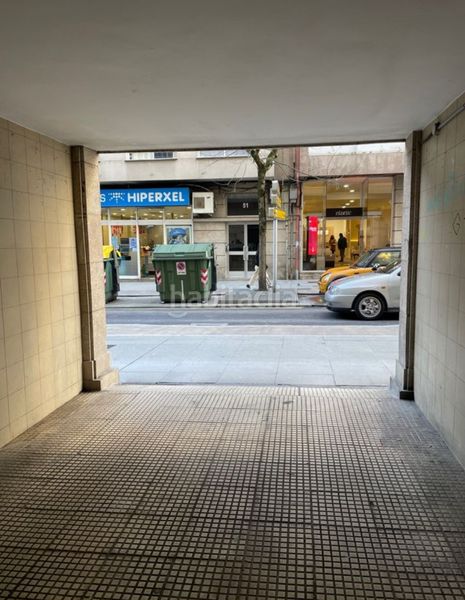 Foto 07fe7383-8bdd-4410-bc93-f3aefaf94422. Parking voiture dans rúa de benito corbal 31 dans Zona de Plaza de Barcelos Pontevedra