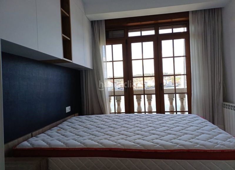 Foto 75330ca1-62bd-4c76-9e00-a226fde57ee1. Apartament amb aparcament a Illa de Arousa (A)