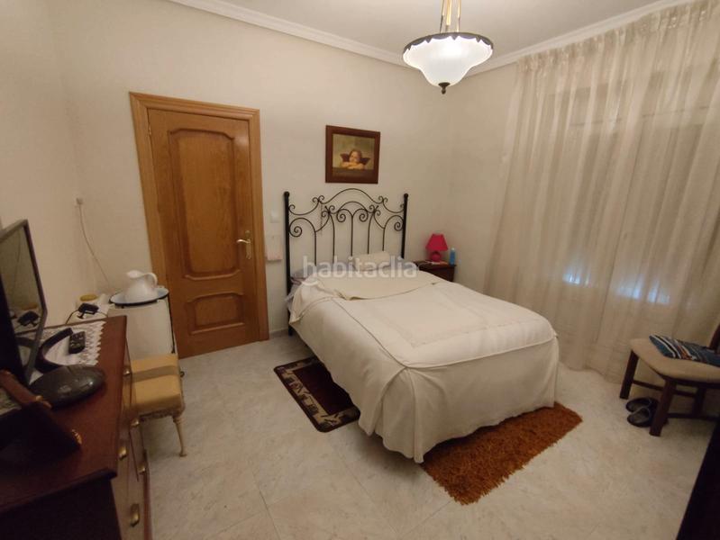 Foto 080f3026-ebdb-40ca-8cf7-95d37f9e8f52. Casa casco historico en buen estado con piscina en Úbeda