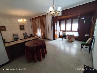 Pis a Calle torrenueva 15 esquina. Torrenueva-patio-135mts-4dorms-balcón