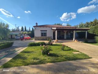 Xalet a Jv-6043 15. 3200 mts2-huertañalda 3200 mts2-piscina-4 dorm-jardin