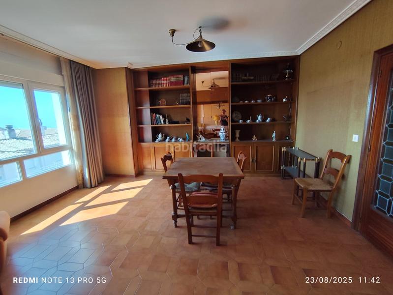 Foto 29f74292-4866-4d98-a314-0505fc44ff15. Piso oportunidad ramon y cajal 4 dorm 140mts2 en Úbeda