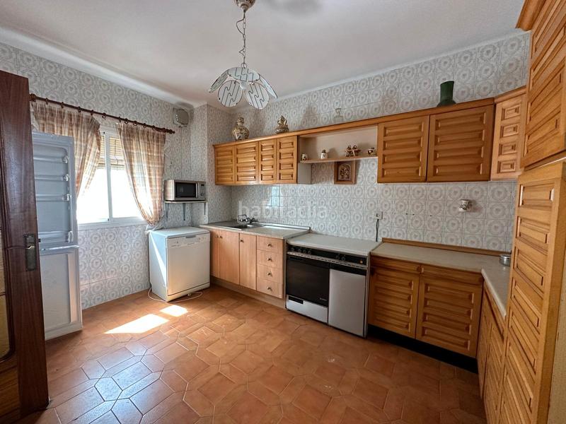 Foto 479b373d-482b-4b17-883c-7d0b575e09d0. Piso oportunidad ramon y cajal 4 dorm 140mts2 en Úbeda