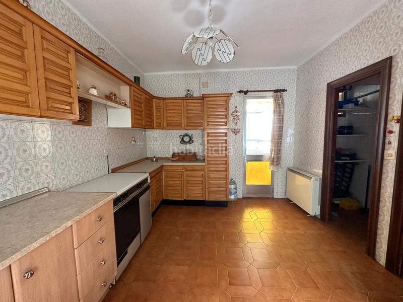Foto f422c611-8f6b-43c4-881b-33ef23b6698f. Piso oportunidad ramon y cajal 4 dorm 140mts2 en Úbeda