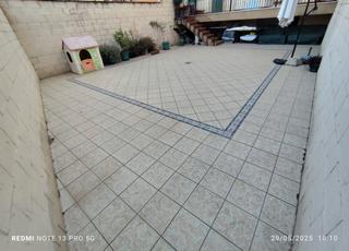 Casa  Calle blas infante. Hospital-avda linares-perfecto estado-garaje-70patio