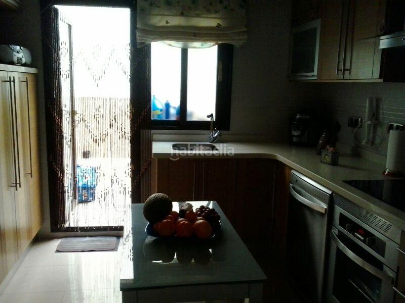 Foto e746f1c8-4532-4376-906a-6fdbcf2eb85f. Casa perfecta casa-bien situada en Úbeda