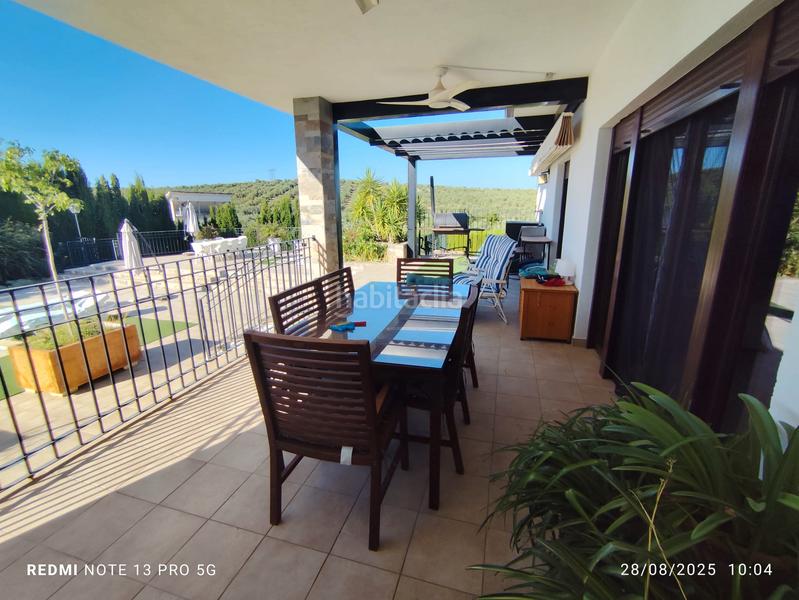 Foto 8fcb6bfa-deb1-4e51-a626-75ac3000cca0. Casa en ja-5105 26 huertañalda-2000ms-piscina-jardin en Úbeda