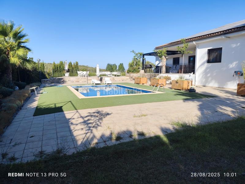 Foto d1b145c4-6f78-49b6-bbe1-32e4e7126c09. Casa en ja-5105 26 huertañalda-2000ms-piscina-jardin en Úbeda