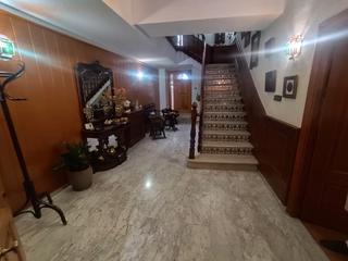 Maison  Calle alaminos. Centro-420mtrs-patio-pozo-garaje-5 dorm