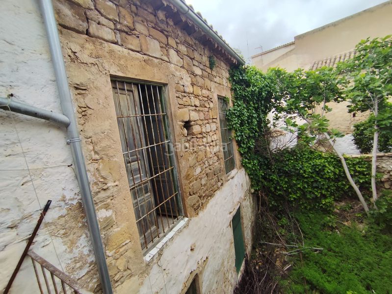 Foto 7e964788-d595-4e00-807c-9eef9847a0cd. Casa ¡¡rebajada¡¡pleno casco historico-166 ms2 parcela-332ms2 cons en Úbeda