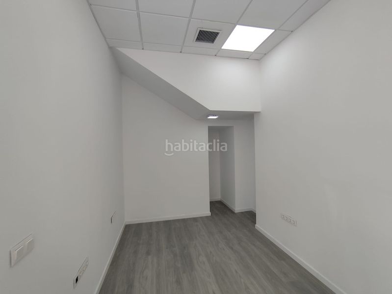 Foto 4841c94f-7ffb-4447-bd0f-c12f04adbd61. Local comercial a Úbeda