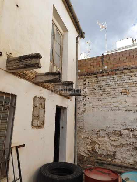 Foto 2f225388-d953-46f6-b495-8399bfc21408. Casa amb aparcament a Úbeda