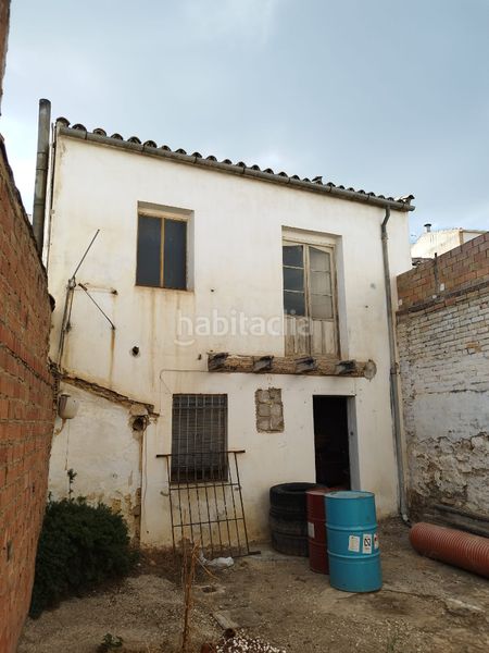 Foto e6fc5de3-3b85-4e9e-92ff-7338ee0d07b1. Casa amb aparcament a Úbeda