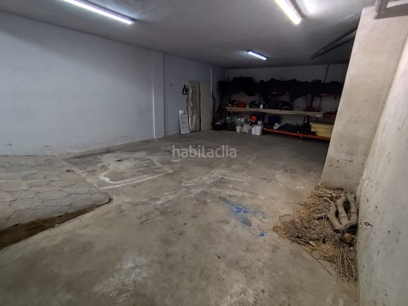 Foto 6a1884c3-2176-412a-943e-e569f6512586. Casa amb xemeneia calefacció aparcament a Sabiote