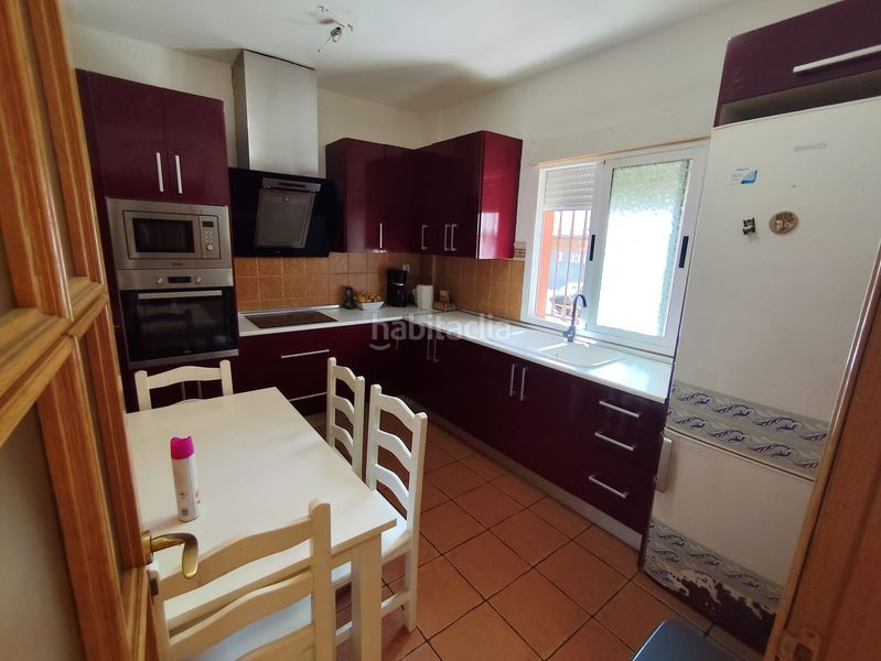 Foto f9254e3f-2243-4baa-9c72-438300de29ee. Casa amb xemeneia calefacció aparcament a Sabiote