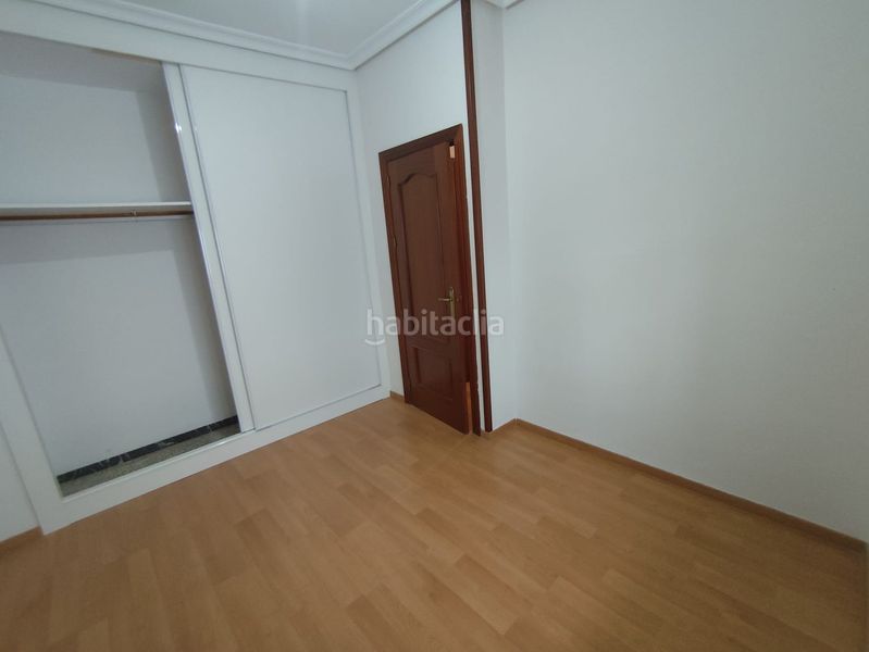 Foto e8e97bcb-f306-450d-8bc8-2d53d9c02947. Pis a Úbeda